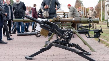 Kyiv, Ukrayna - 6 Ekim 2019: Modern askeri U sergisi