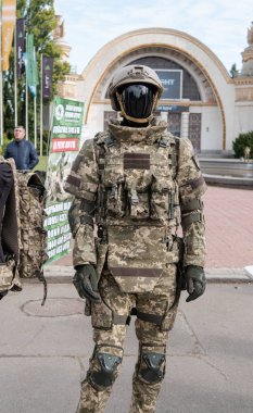 Kyiv, Ukrayna - 6 Ekim 2019: Kiev 'de askeri festival. Mili.