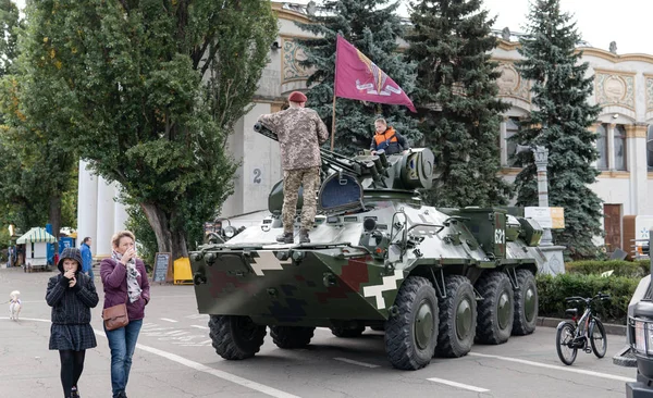 Kyiw, Ukraine - 6. Oktober 2019: Ausstellung moderner militärischer U-Boote — Stockfoto