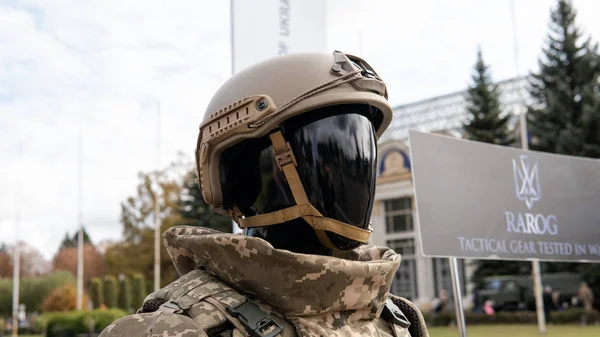 Kiev, Ucrânia - 6 de outubro de 2019: Exposição de U militar moderno — Fotografia de Stock