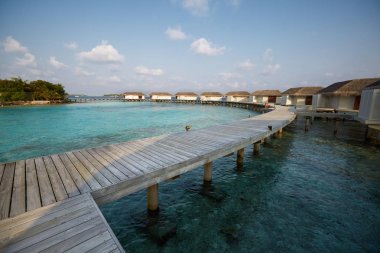 Otelde Maldivler su bungalovlar. Hint Okyanusu lüks spa Resort Villas.