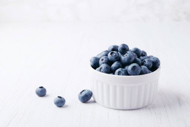 Bluberries kabın içinde