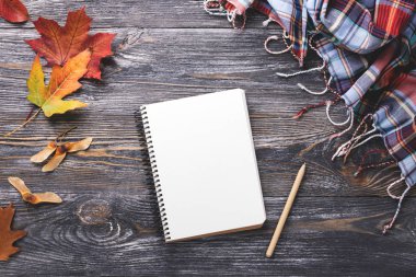 Mockup Kağıt defter ile.