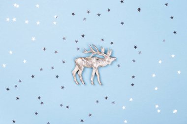 Noel reindeer ve konfeti.
