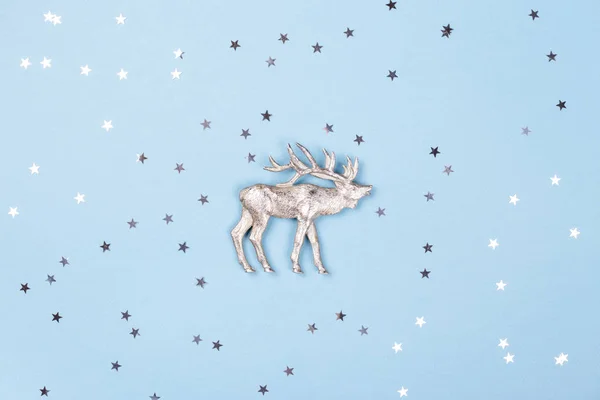 圣诞驯鹿和五彩纸屑. — 图库照片