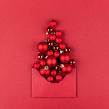 Zarftaki Noel ağacı kavramı.