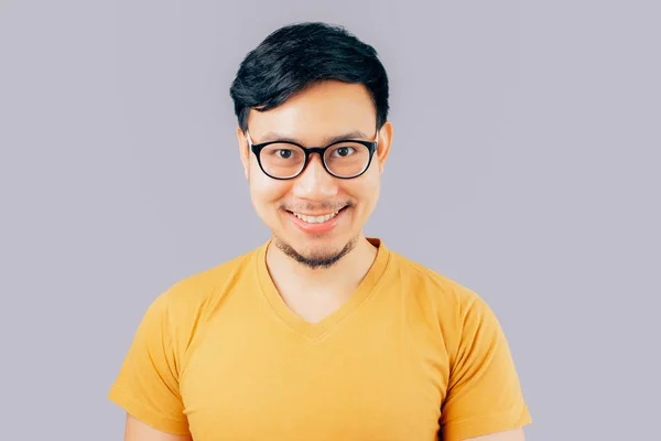 Feliz Hombre Asiático Sonrisa Cara Con Gafas —  Fotos de Stock