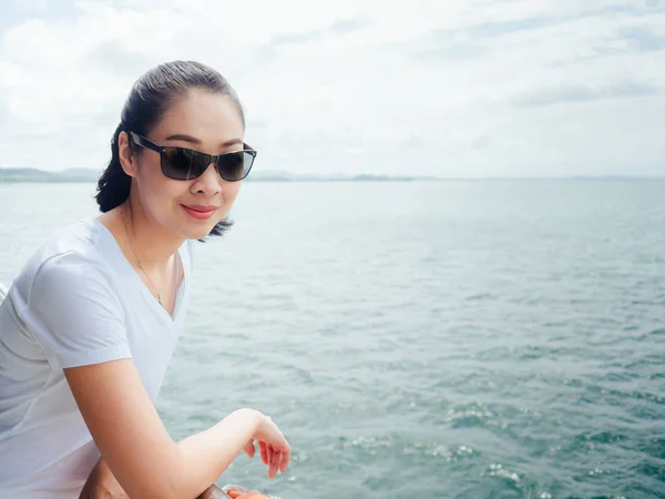 Mujer Turista Asiática Ferry Está Camino Para Viaje Por Mar —  Fotos de Stock