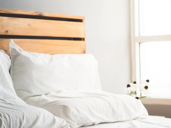 Cabecero Cama Madera Estilo Loft Mínimo Con Flores Luz Mañana — Foto de Stock