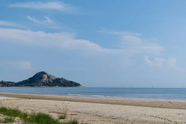 Calm Peaceful Beach Blue Sky Day Light — Stock Photo, Image