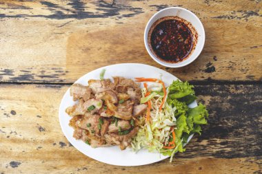 Baharatlı soslu Tay Izgara Beef.