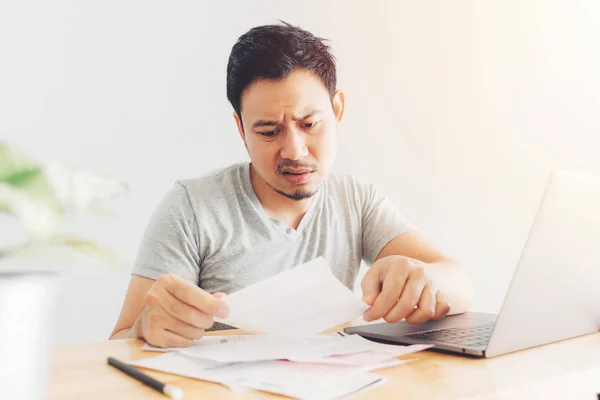 Sad man has problems with billing and debts. — Stock Photo, Image