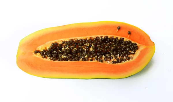 olgun papaya beyaz arkaplanda izole