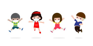 Yeni normal yaşam tarzı konsepti için okula dönüyorum. Mutlu çocuklar yüz maskesi takarak atlayarak Corona virüsünü veya covid 19 'u korurlar. Bir grup çocuk ve arkadaş beyaz arka planda tek başlarına okula giderler.