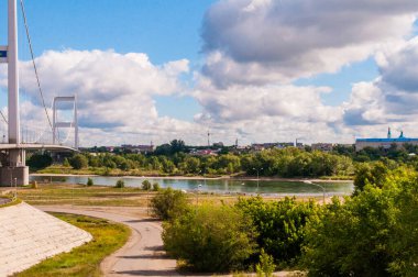 Semey 'deki İrlanda Nehri üzerinde yeni bir köprü