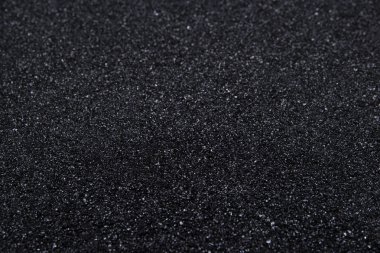 Ufuk alanı ile siyah arka plan.