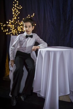 Dans okulunun kurucusunun yıl dönümüne adanmış büyük bir konserden fotoğraf raporu. Dans okulunun tüm öğrencileri başarılarını gösterdi.