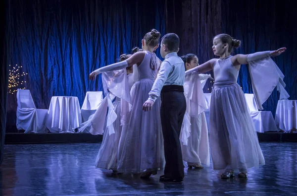Фоторепортаж Большого Концерта Посвященного Юбилею Основателя Танцевальной Школы Ученики Танцевальной — стоковое фото