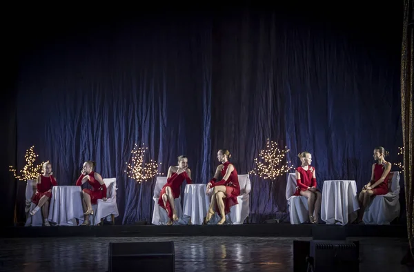 Dans Okulunun Kurucusunun Yıl Dönümüne Adanmış Büyük Bir Konserden Fotoğraf — Stok fotoğraf