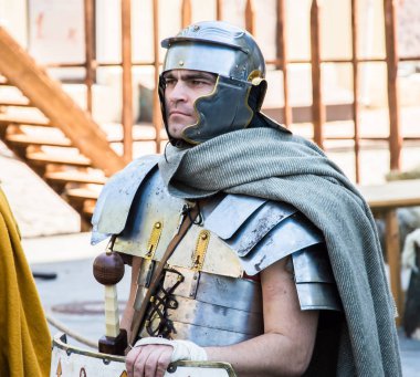 Paskalya tiyatro prodüksiyonu. Awesome oyunculuk oyunu. İsa Mesih'in ihaneti, ölümü ve dirilişi. Yahudiler, Romalı askerler, İsa'nın ve İsa'nın müritleri. Olaylar Odessa şehrinin merkez caddesinde gerçekleşecek, Ukrayna, Nisan 27, 2019.