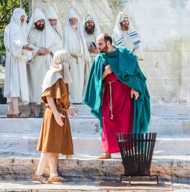 Paskalya tiyatro prodüksiyonu. Awesome oyunculuk oyunu. İsa Mesih'in ihaneti, ölümü ve dirilişi. Yahudiler, Romalı askerler, İsa'nın ve İsa'nın müritleri. Olaylar Odessa şehrinin merkez caddesinde gerçekleşecek, Ukrayna, Nisan 27, 2019.