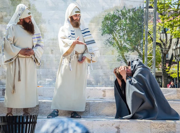 イースター演劇制作 素晴らしい演技ゲーム イエス キリストの裏切り 死と復活 ユダヤ人 ローマの兵士 イエスとイエス自身の弟子 イベントは オデッサ — ストック写真