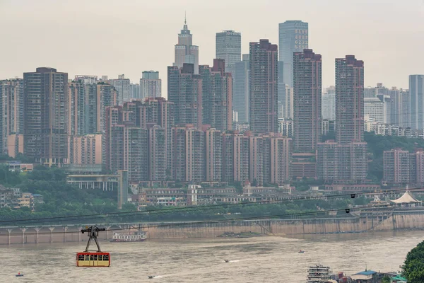 Seilbahn in Chongqing China über dem Fluss Yangze — Stockfoto