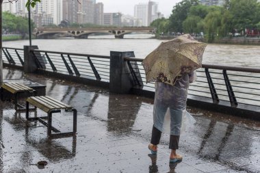 Chengdu Çin yaz sel