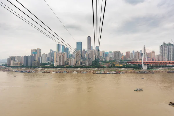 Seilbahn in Chongqing China über dem Fluss Yangze — Stockfoto