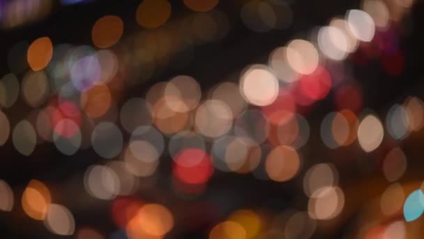 Feux de circulation nocturnes déconcentrés vue aérienne 