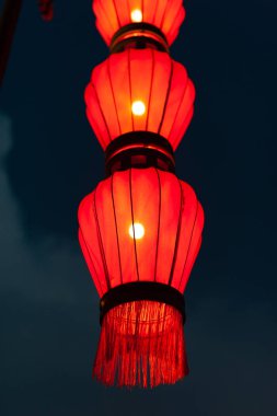 Xian ışıklı kırmızı Çin fenerler