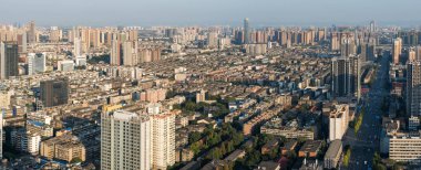 Chengdu manzarası havadan görünümü panorama mavi gökyüzü karşı