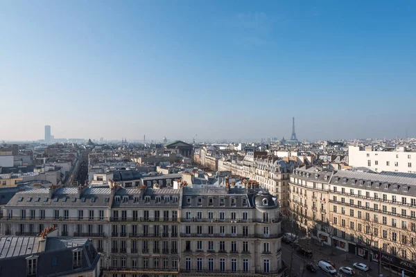 Paris skyline aerial view on a clear day — Stock Photo, Image