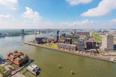 Çin otel restoran tekne ile Rotterdam silueti havadan görünümü