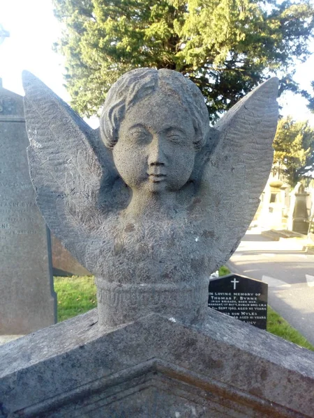 Pequeña Estatua Angelical — Foto de Stock