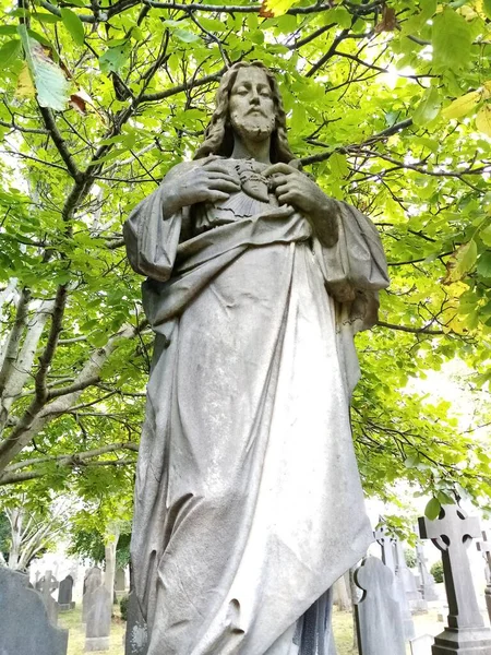 Estatua Los Árboles — Foto de Stock