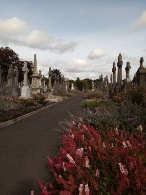 Huzur içinde yatsın