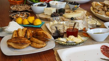 Türk geleneksel kahvaltı masasında