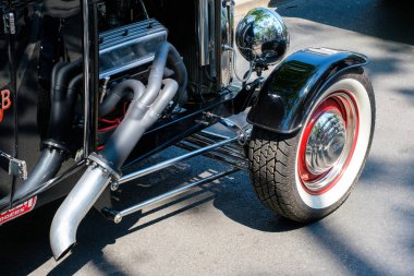 Berlin Almanya - Haziran 09, 2018: Eski otomobil motorları Berlin 'de Klasik Günler