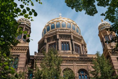 Berlin, Almanya - Haziran 2018: Berlin 'deki Neue Sinagogu (Yeni Sinagog)
