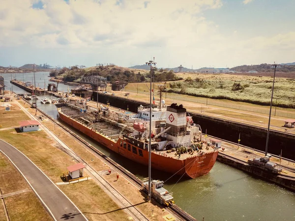 Panama City Panama 2018 Március Teherhajók Átkelnek Panama Csatornán Miraflores — Stock Fotó