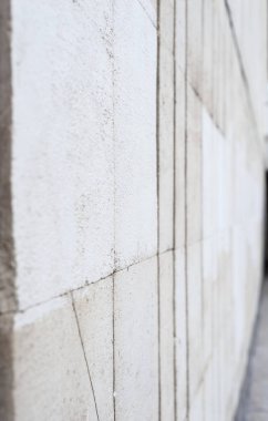 Grunge beyaz sıvalı duvar tasarımı için perspektif görünümünde