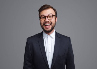 Neşeli işadamı görünümlü ar kamera