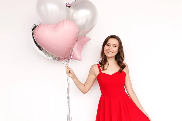 Dame mignonne avec des ballons étonnants — Photo