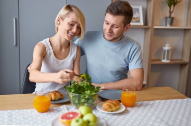Salata için kahvaltı Çift