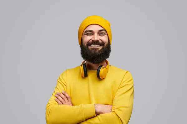Confident hipster looking at camera — Stock Photo, Image