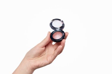 Pembe göz farı ile kırpma el