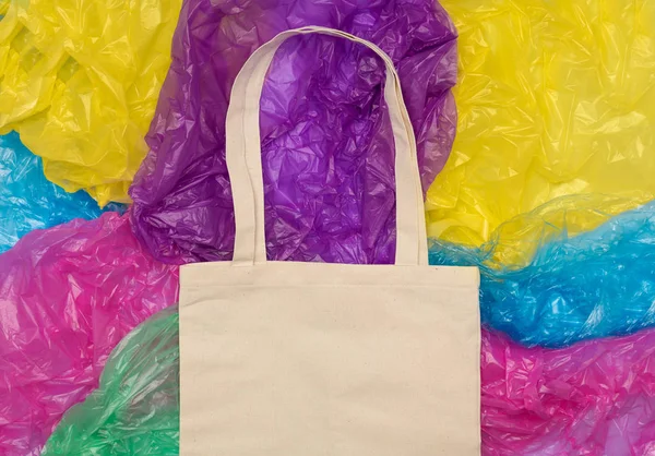 Σακούλα βαμβακιού έναντι πλαστικού — Φωτογραφία Αρχείου