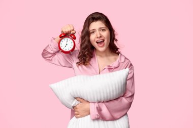 Kızgın kadın işe geç kalmak