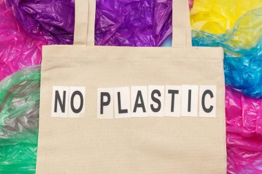 Plastik torbalar üzerine yazı ile Pamuk torba